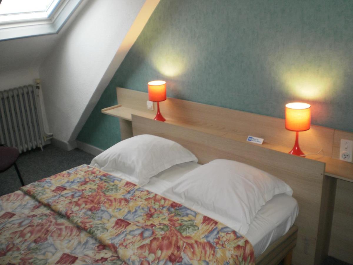 Hotel De La Gare Montluçon Buitenkant foto