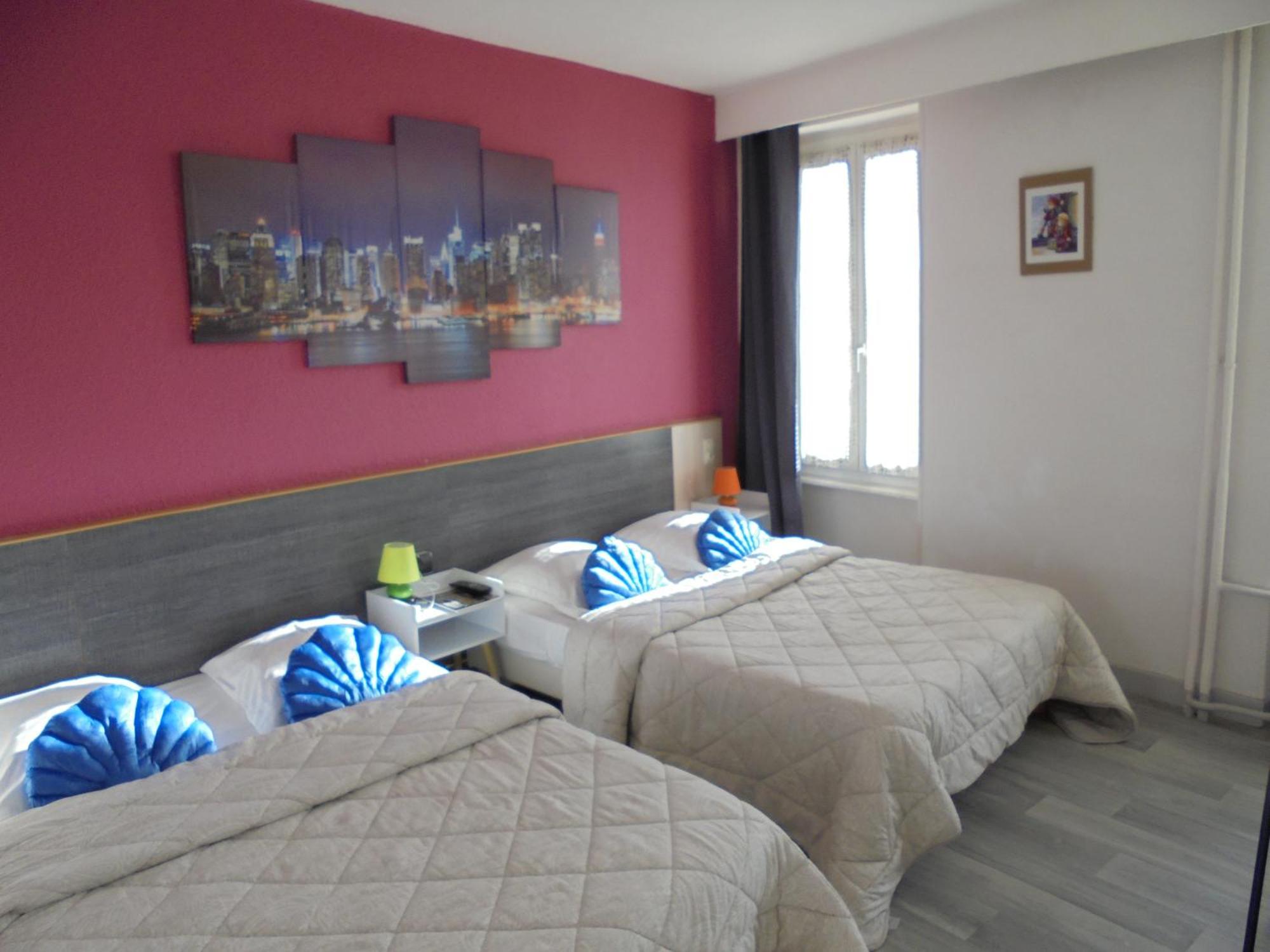 Hotel De La Gare Montluçon Buitenkant foto