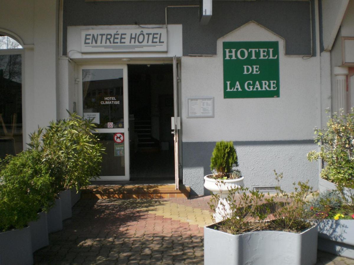 Hotel De La Gare Montluçon Buitenkant foto